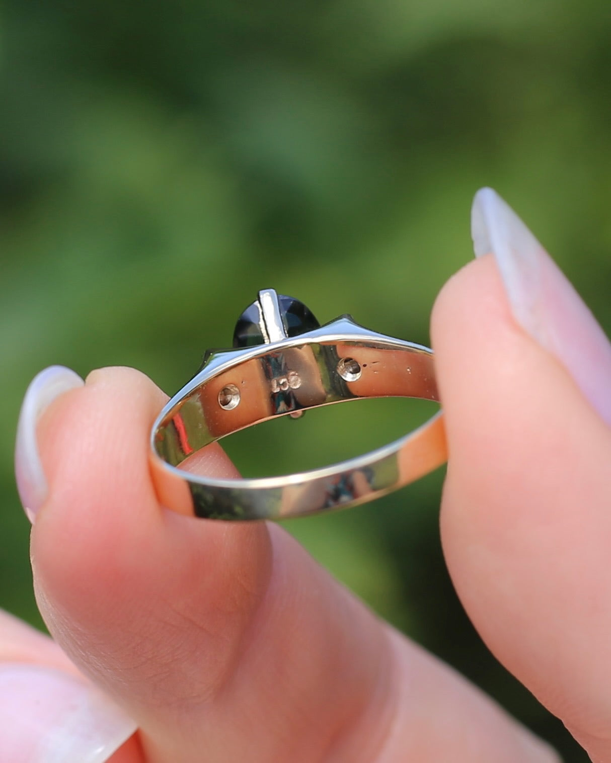 Circa 1970s 1.2ct Oval Australian Parti Sapphire Ring with Star Set Diamond Side Stones, 9ct Yellow Gold, size R1/2 or 8.75, 3.28g