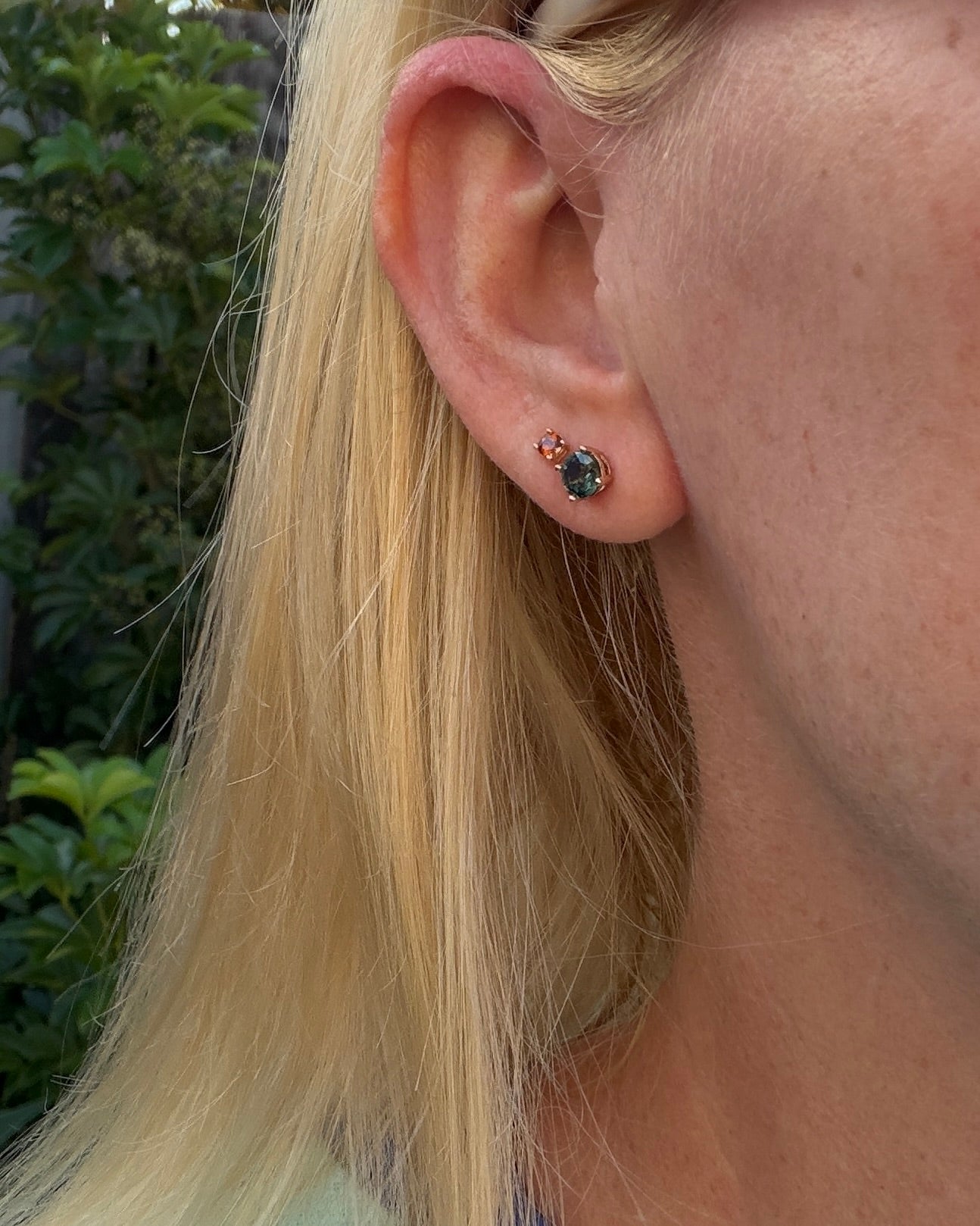 1.3ct Parti Sapphire Studs, 9ct Yellow Gold, 0.83g