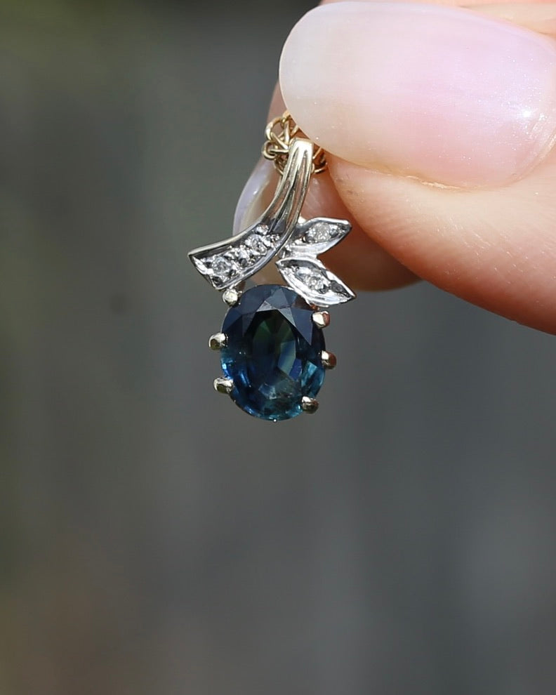 Approx 1.2ct Natural Sapphire and Single Cut Diamond Pendant, 1.1g