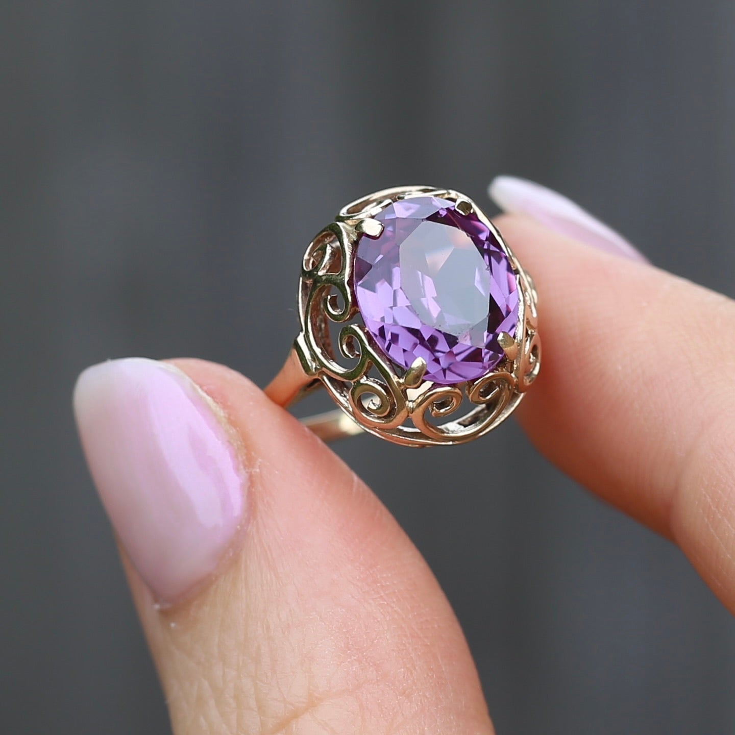 Synthetic Colour Change Purple Sapphire in Filigree Gold Ring, 10ct yellow gold,  size M1/2 or just under 6.5