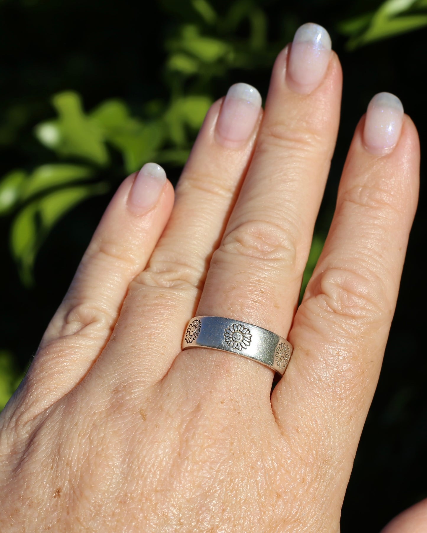 Australian Designer Mood Ring, Sterling Silver, Size U1/2 or 10.25 (fits more like T1/2 or 9.75), 7.35g