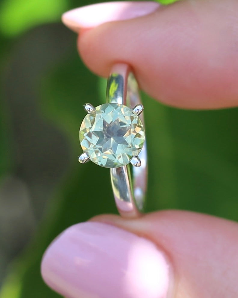 1.8ct Lemon Quartz Solitaire, Sterling Silver, size O or 7.25, 2.04g