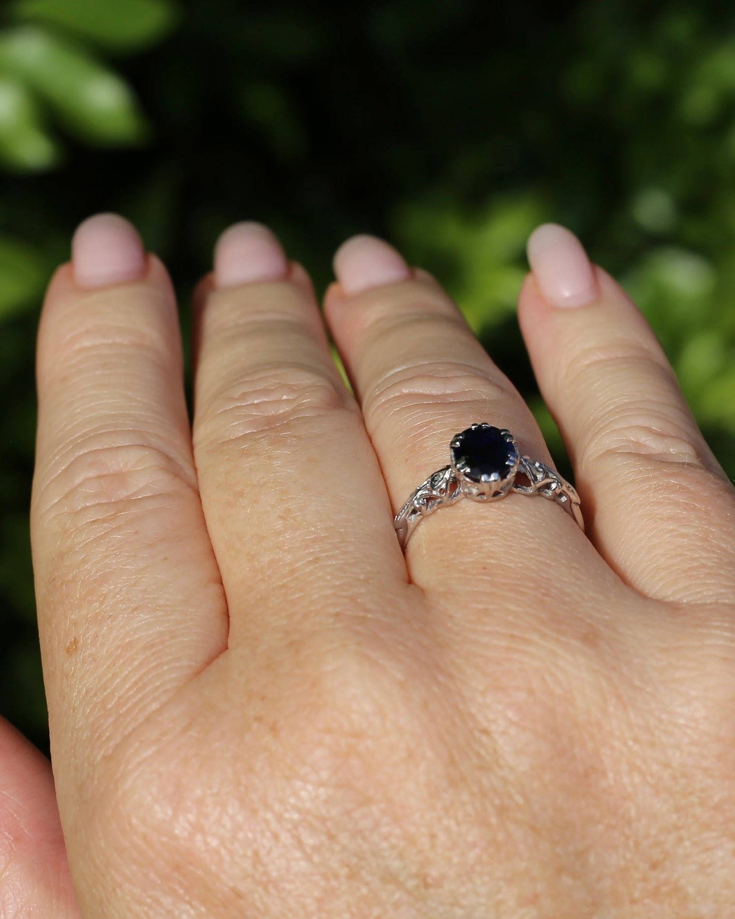 1.3ct Natural Blue Australian Sapphire, in a Vintage Double Claw Set 9ct White Gold Filigree Ring, size P or 7.75, 2.45g