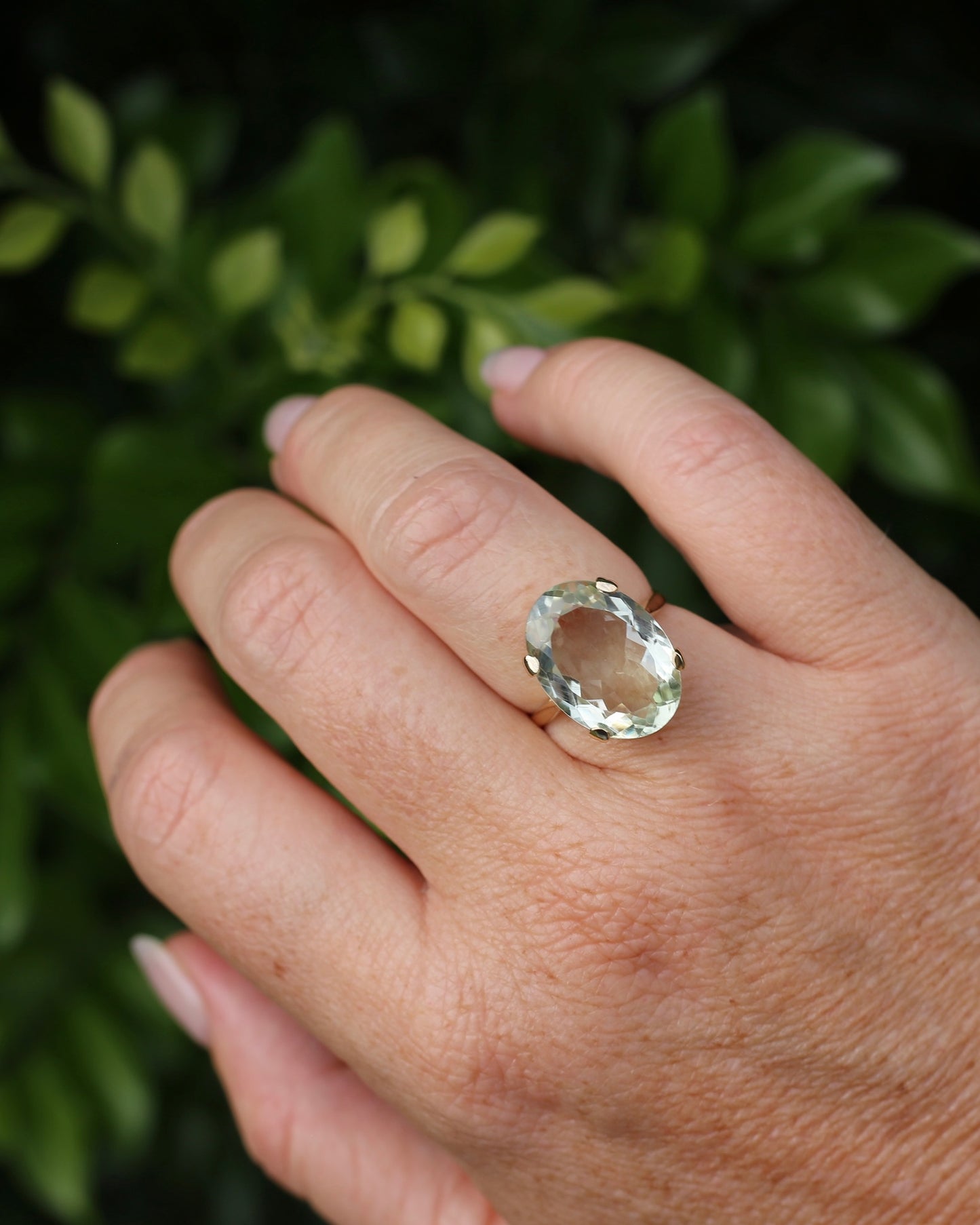 Vintage 10.5ct Oval Prasiolite or Green Amethyst Ring, 9ct Yellow Gold, size N1/2 or 7, 4.60g