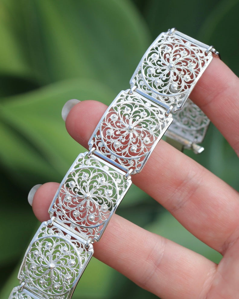 Vintage Filigree 835 Silver Bracelet with Safety Clasp, 835 European Silver, 20.75g, 7.5 inches or 19cm