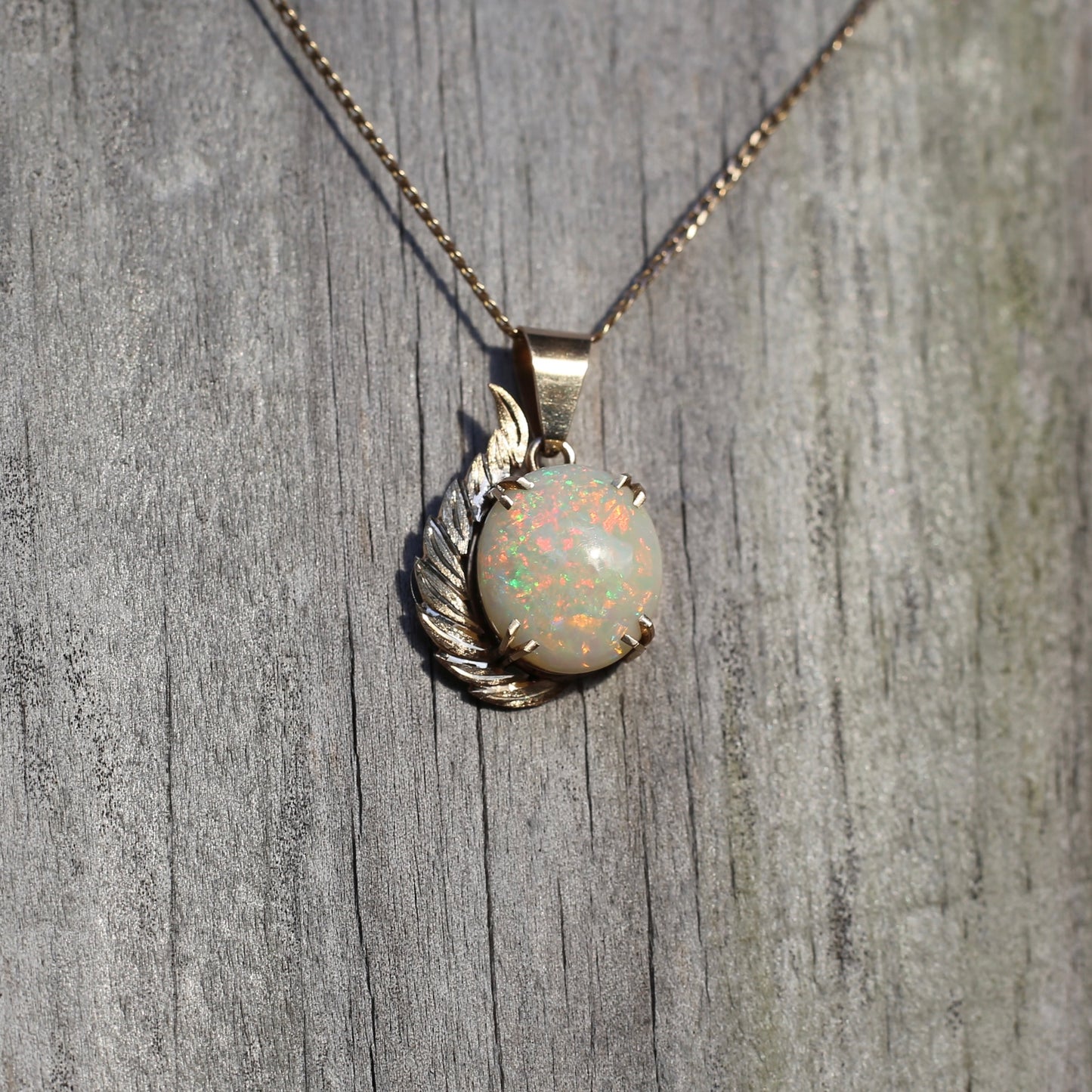 Solid White Opal and 9ct Gold Pendant, on 9ct Gold Chain, 50cm, 6g total weight