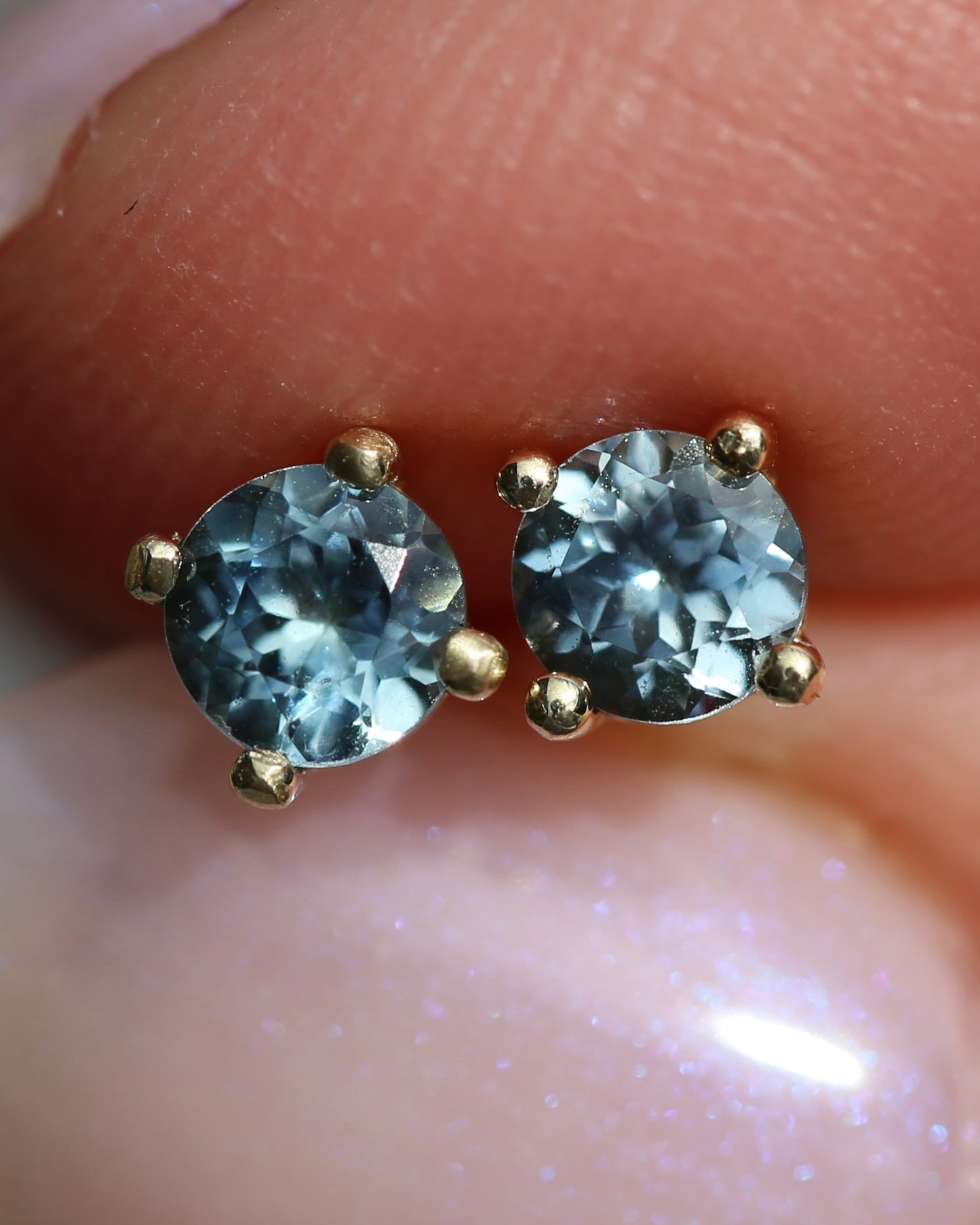 0.8ct Pale Blue Parti Sapphire Studs, 9ct Yellow Gold, 0.76g
