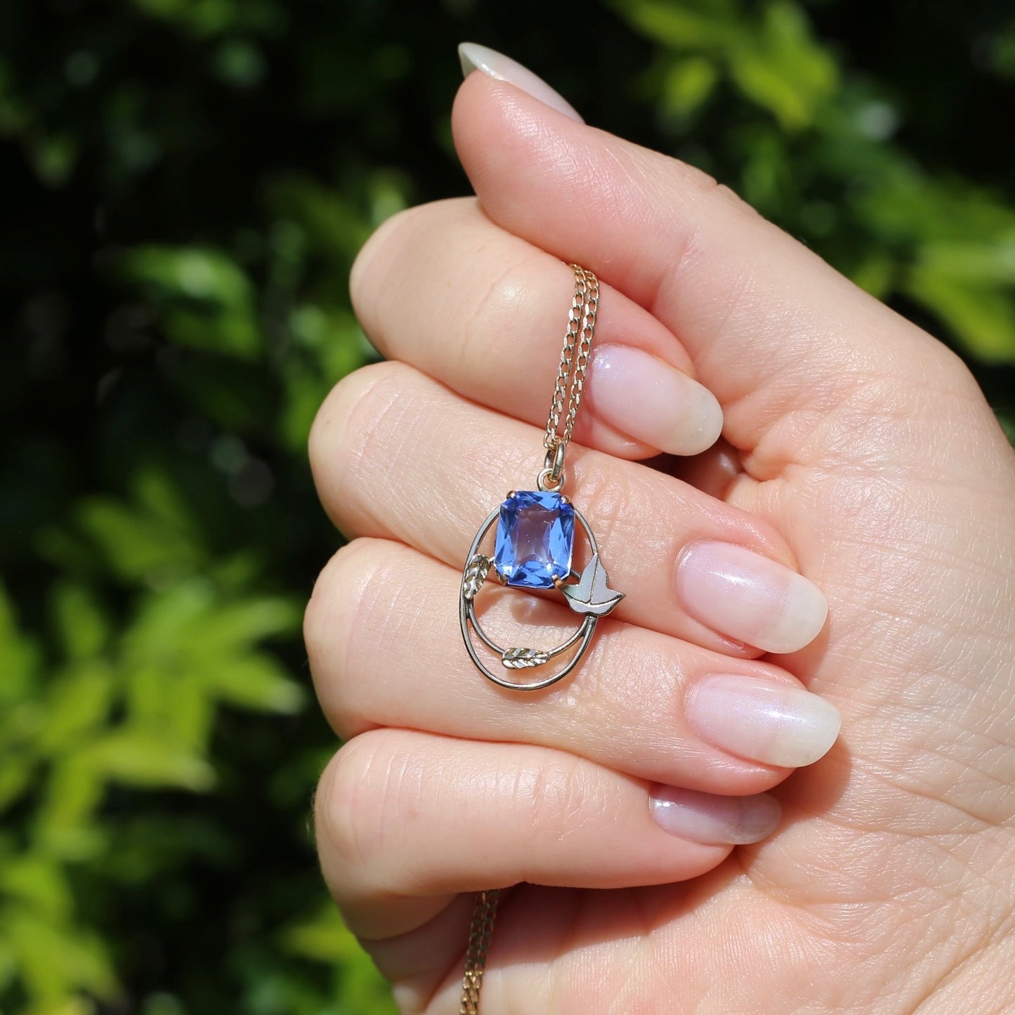 1930s -1950s Arts & Crafts Blue Paste Pendant in Decorative 9ct Gold Leaf Surround, 1.75g