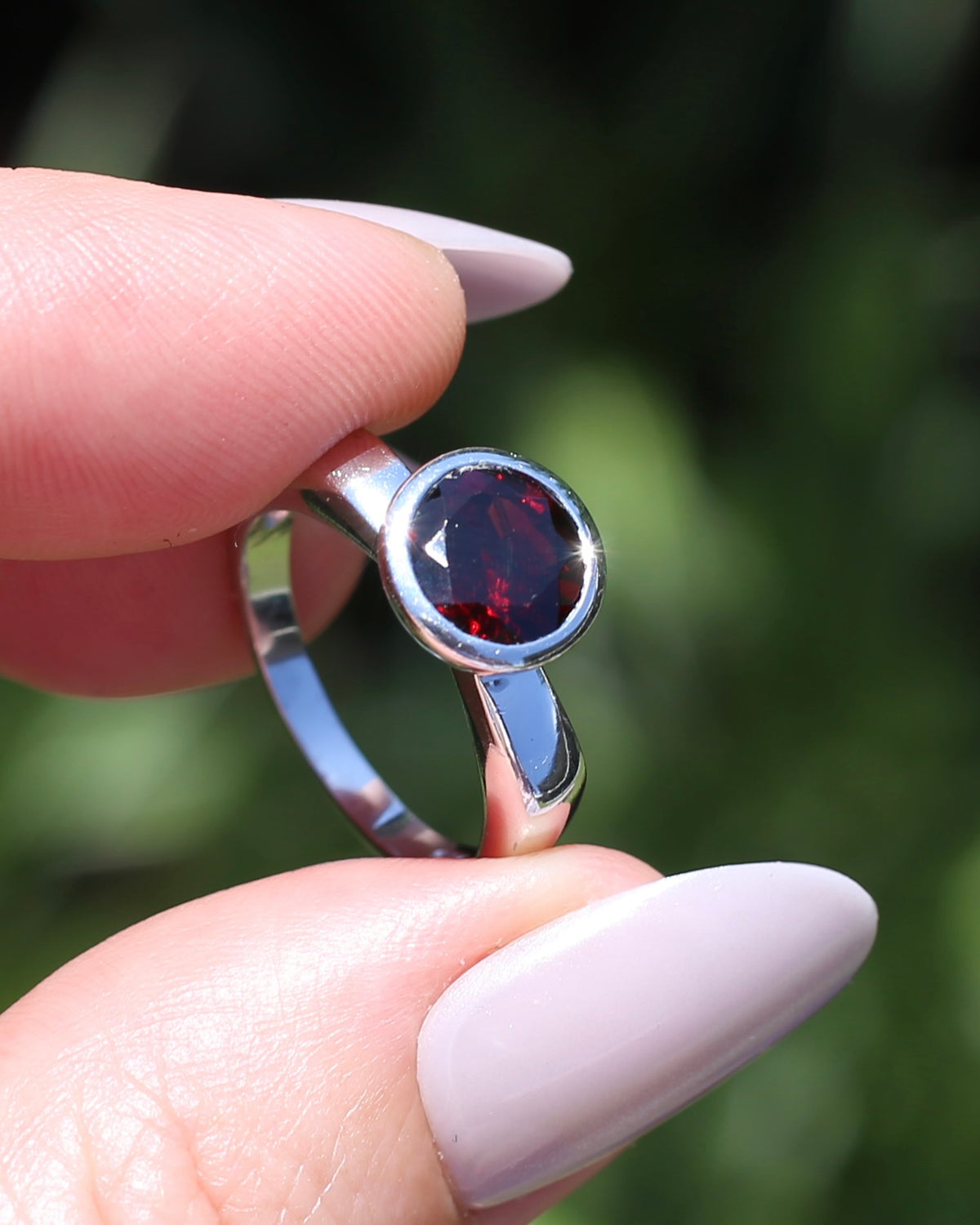 9mm Round Garnet in Bezel Set Silver Ring, Sterling Silver, size 7 or just over N1/2, 4.16g