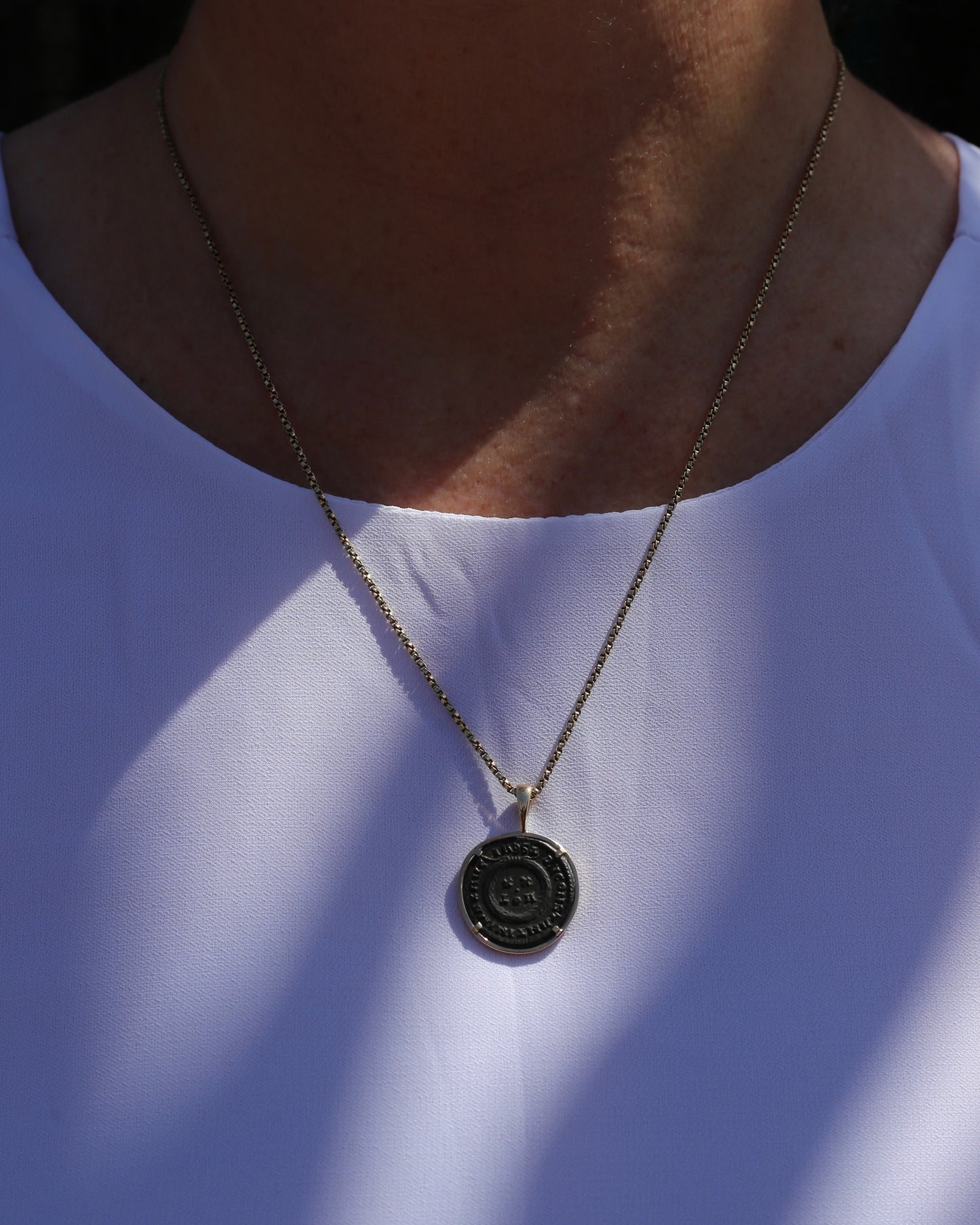 Handmade Gold Coin Frame, 4 claw, featuring Constantine The Great, 307-337 AD