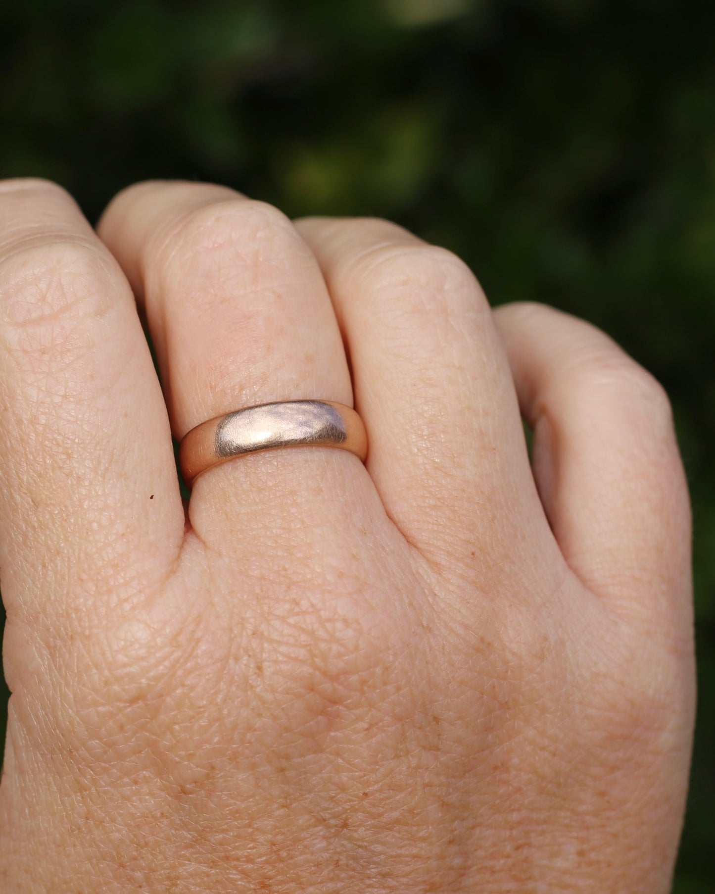 Vintage Rosey Gold Half Round Chunky Wedder, 9ct Old Rosey Gold, size 9 or R1/2 (fits more like a Q1/2-R due to width)
