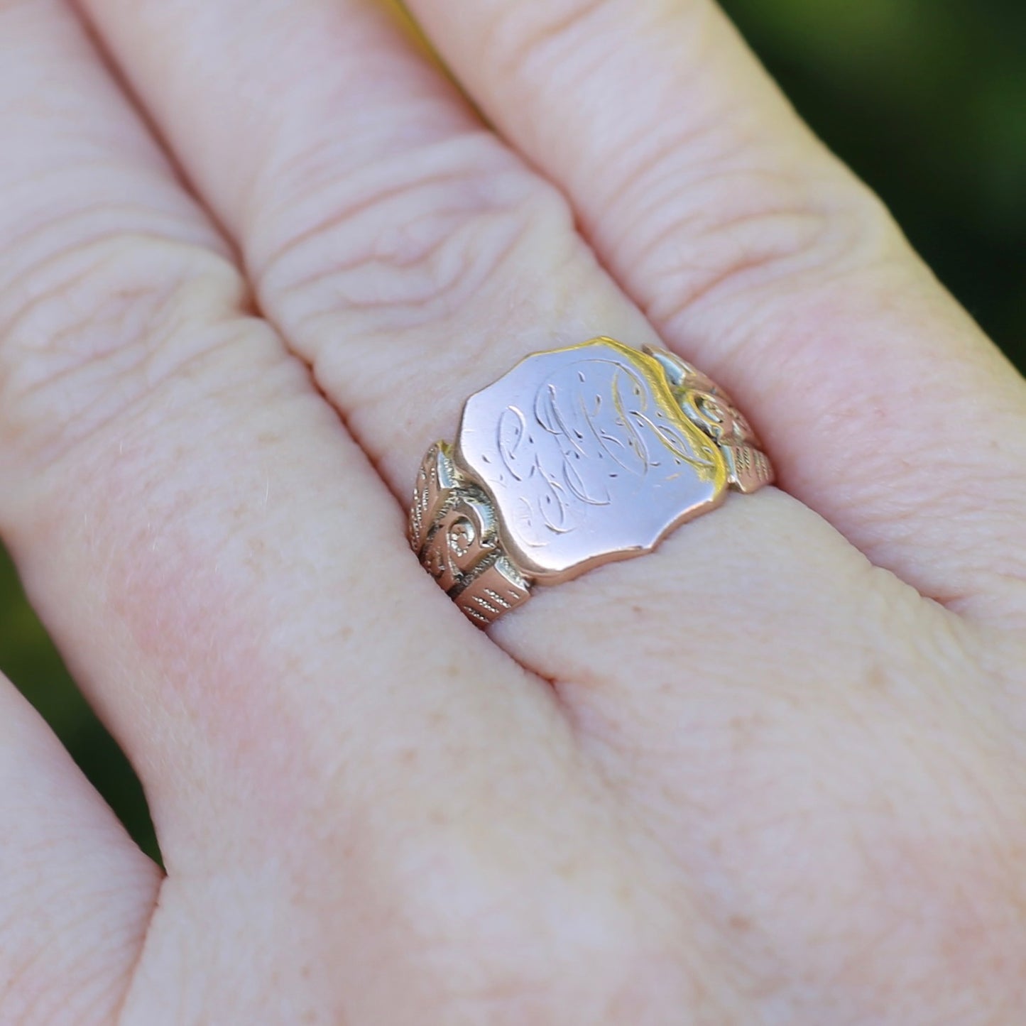 Antique Signet Ring, 9ct Gold, size Q or 8.25