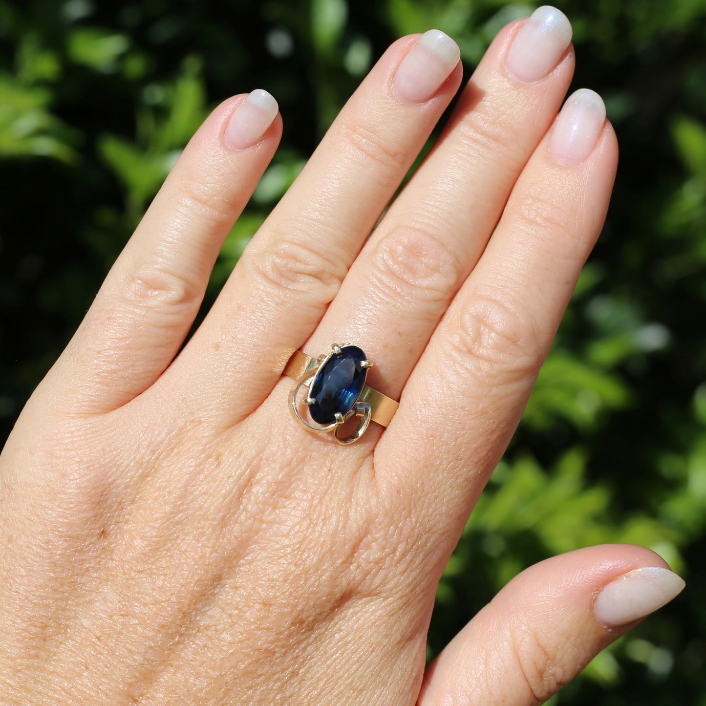 1980s 4ct Australian Parti Sapphire Retro Ring, 9ct Yellow Gold, size X or 11.5 (easily sizeable) with valuation