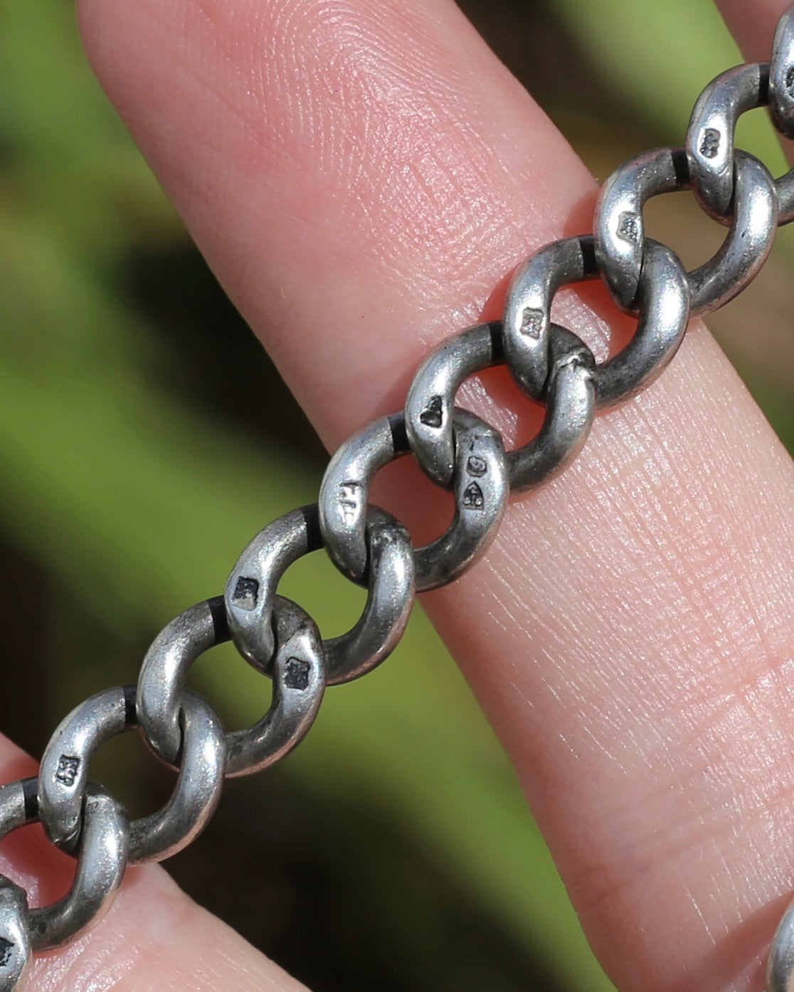 1907 Single Graduated Chester Made Curb Watch Chain with T-bar and 1945 Threepence and Single Albert Clasp, 30cm or 11.75 inches, 30.54g