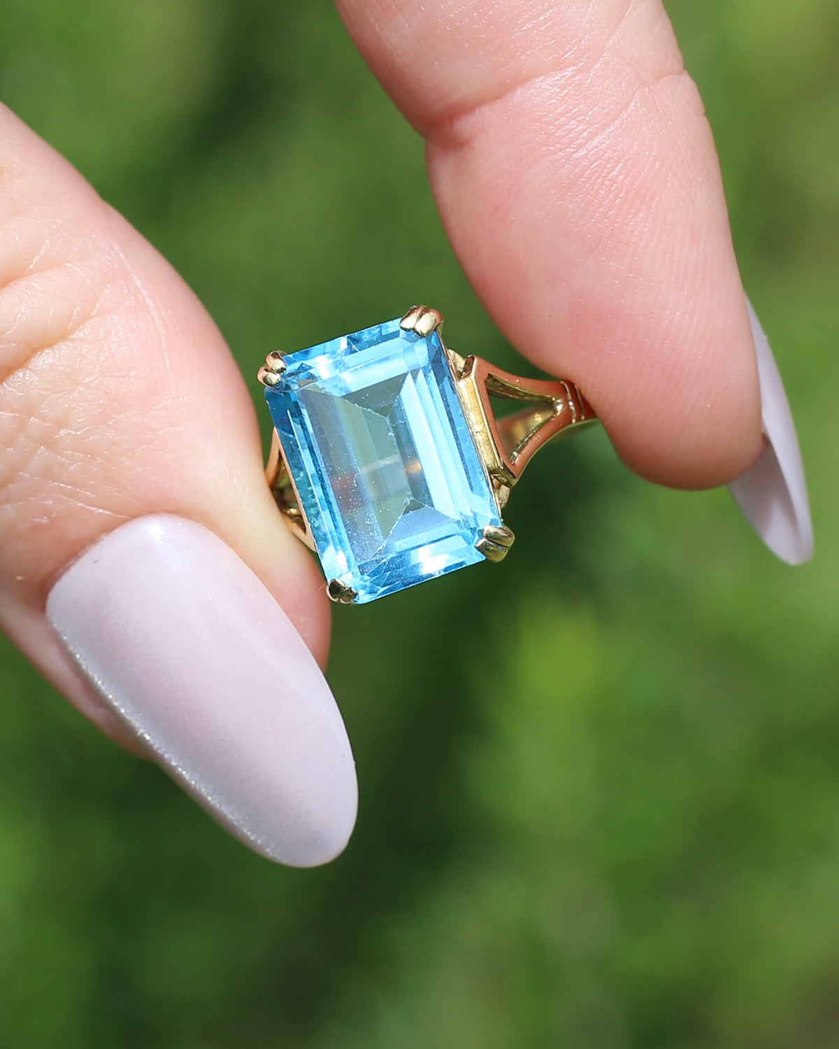 Emerald Cut Blue Topaz Cocktail Ring, 9ct Yellow Gold, size 7.75 or just over P, 4.85g