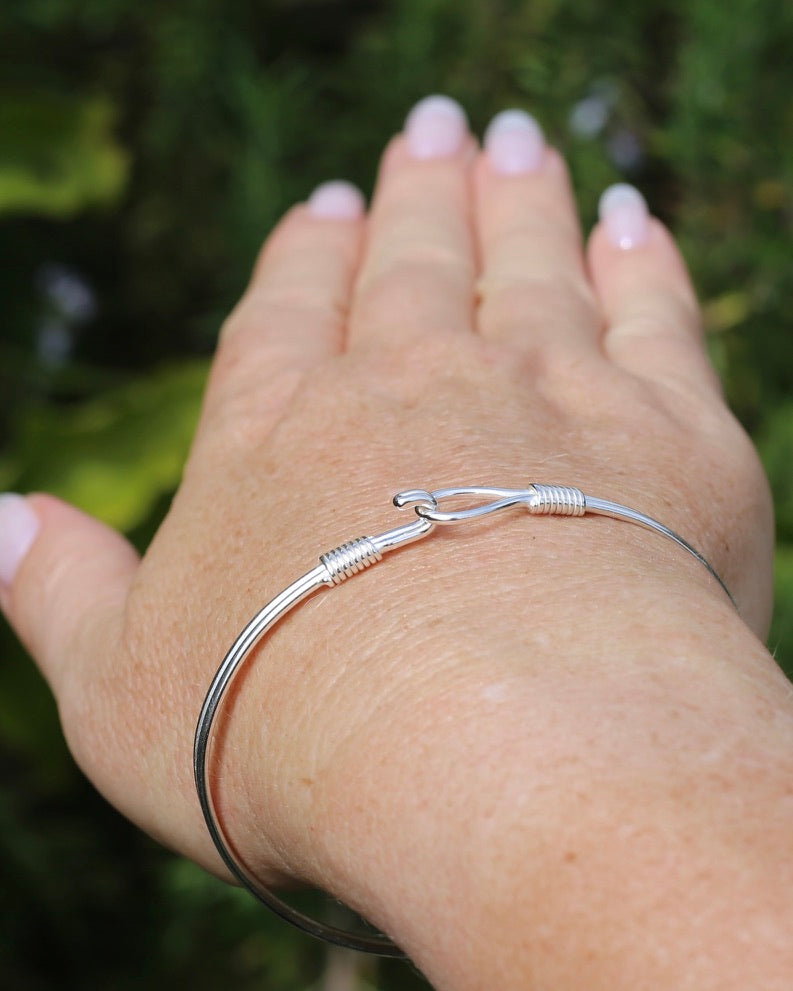 Silver Knot Link Double Wire Hook Bangle, Sterling Silver, 8.13g