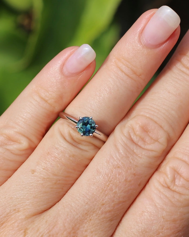 1.19ct Parti Sapphire Solitaire, 6 claw 14ct White Gold, size L1/2 or 6, 2.26g, with valuation