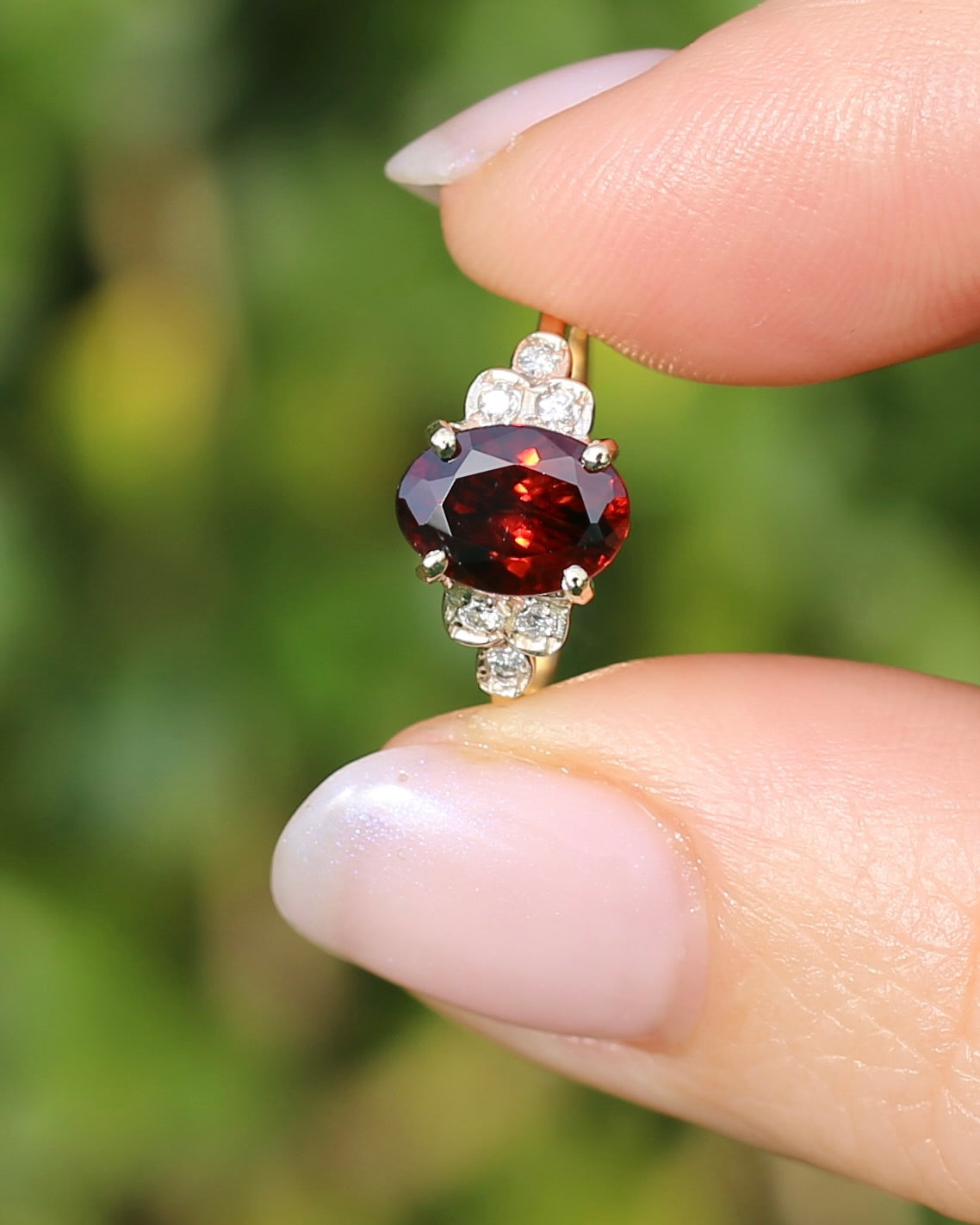 2.45ct Deep Red Whisky Zircon and Diamond RIng, 9ct Yellow Gold, size L or 5.75, 2.33g