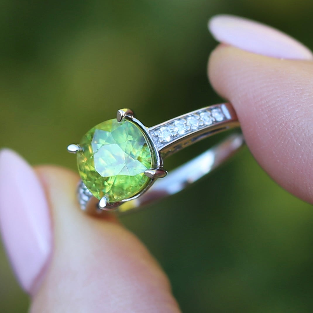 4.11ct Green Zircon and Diamond Ring, 14ct White Gold, size N1/2 or 7, with valuation