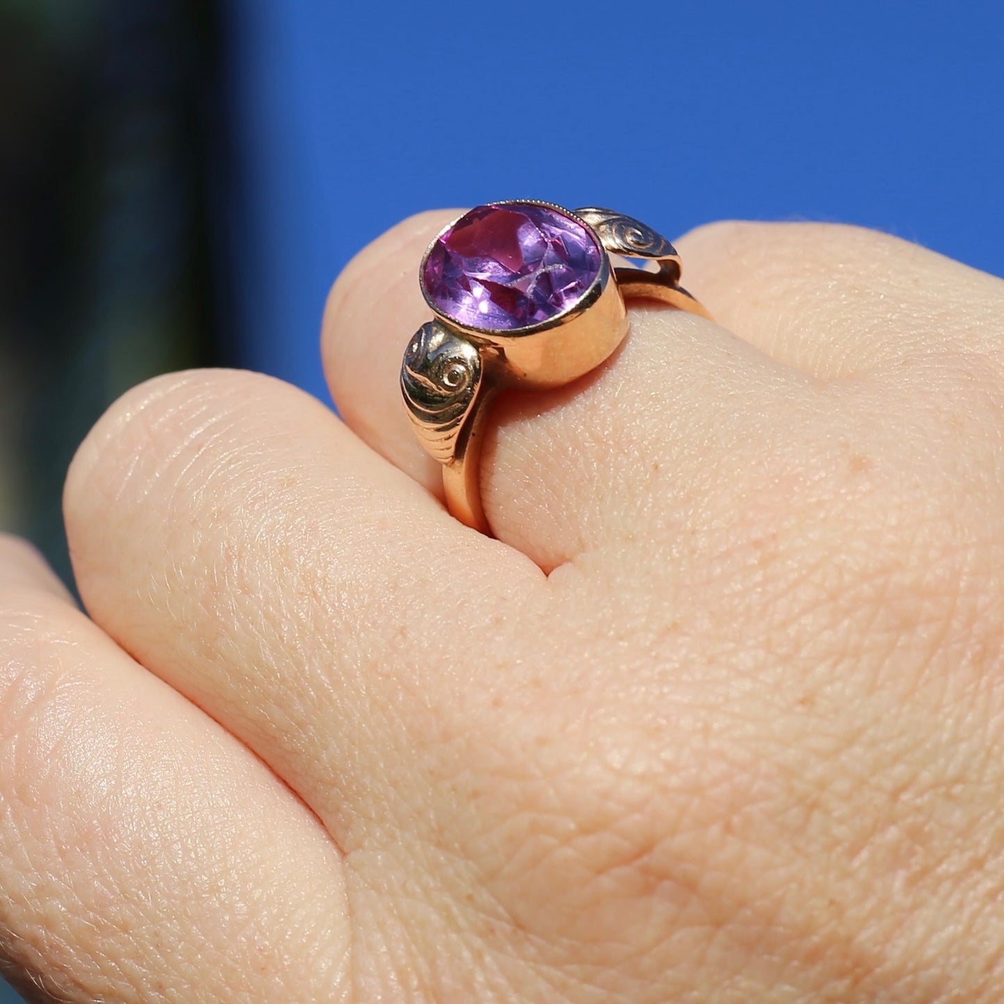 7ct Colour Change Sapphire Russian Cocktail Ring 1960s-1970s, 14ct Rose Gold, size Q or 8.25