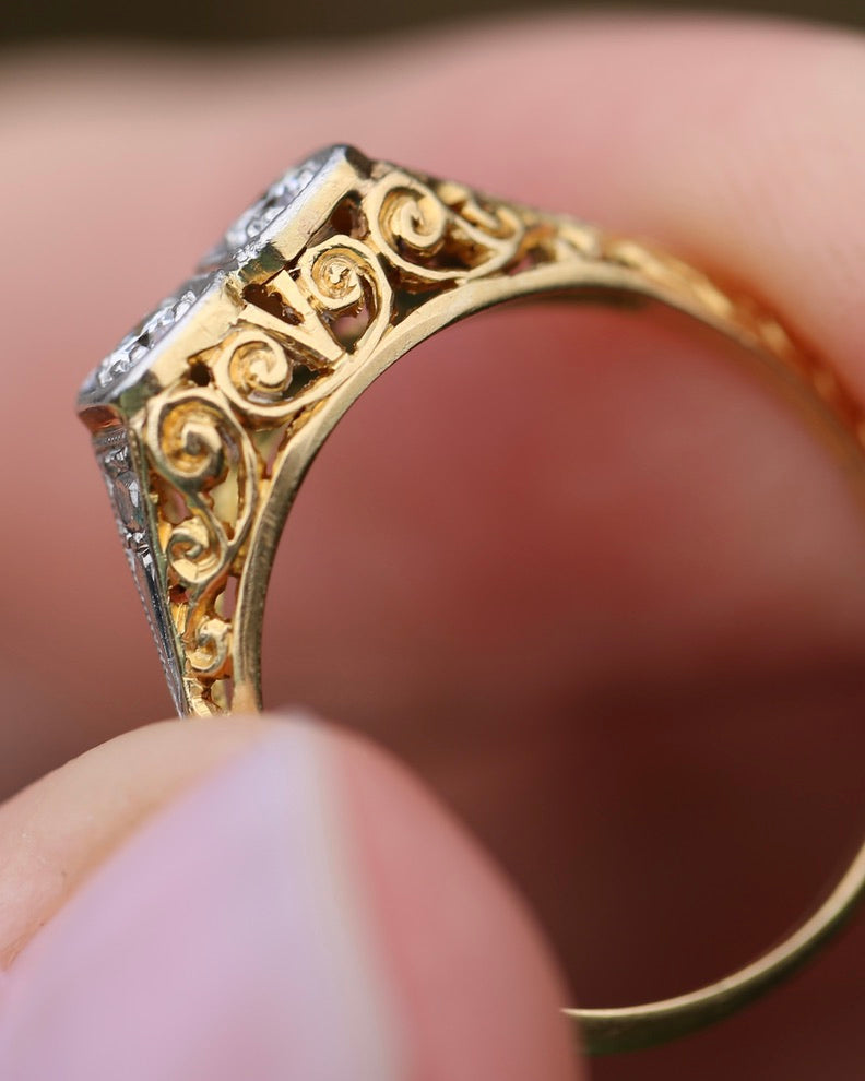 Circa 1910 Antique Toi Et Moi Transitional Cut Diamond Ring, 18ct Yellow Gold and Platinum, size N or just over 6.5, 2.42g, with valuation