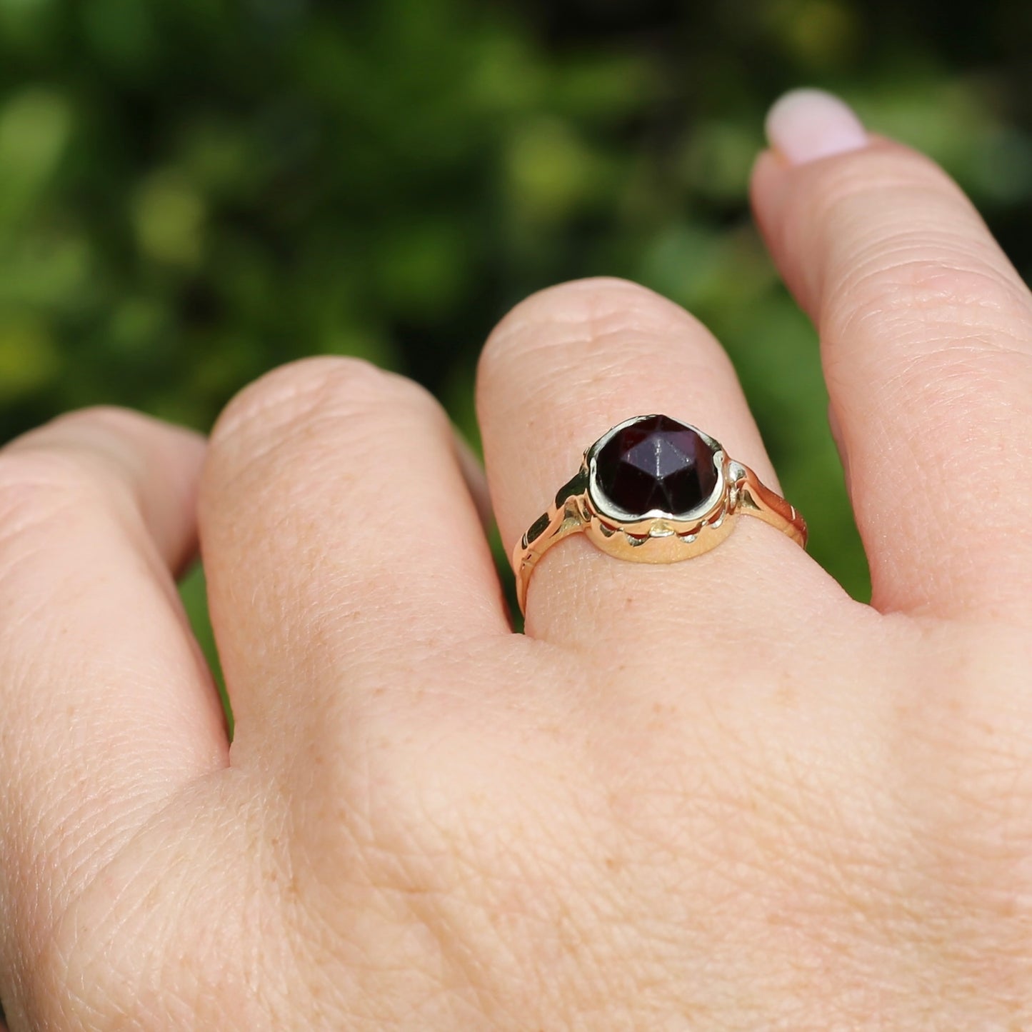 1931 Dutch Rose Cut Garnet, 583 Yellow & Rosey Gold, size 8 or nearly Q