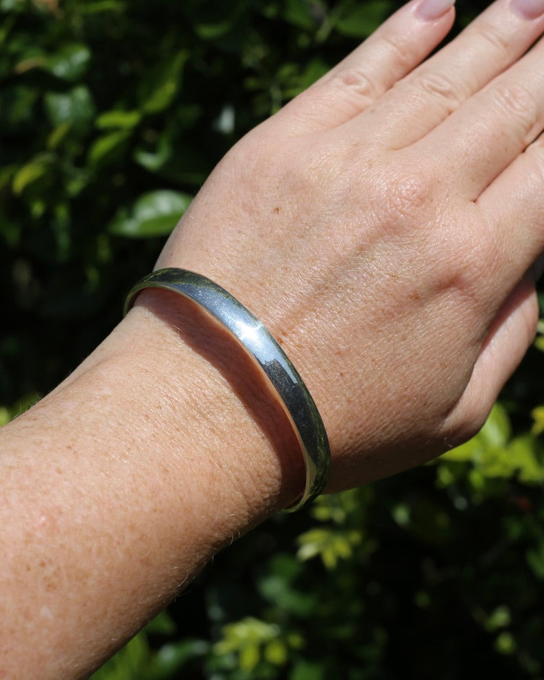 Solid Silver Half Round 7.5mm Wide Round Bangle, 26g