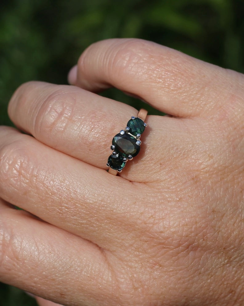 2.38ct Australian Sapphire Trilogy, Sterling Silver, size N1/2 or 7, 3.6g