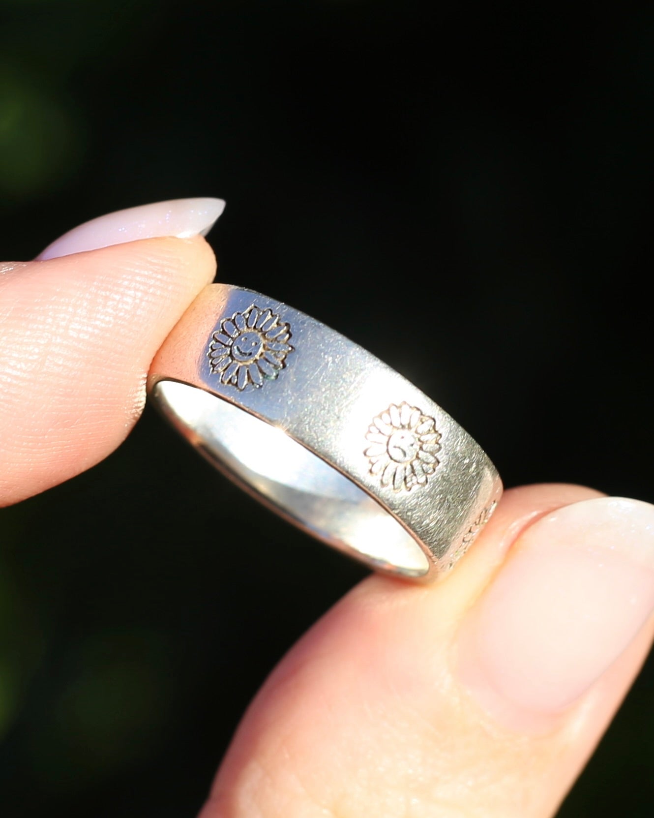 Australian Designer Mood Ring, Sterling Silver, Size U1/2 or 10.25 (fits more like T1/2 or 9.75), 7.35g