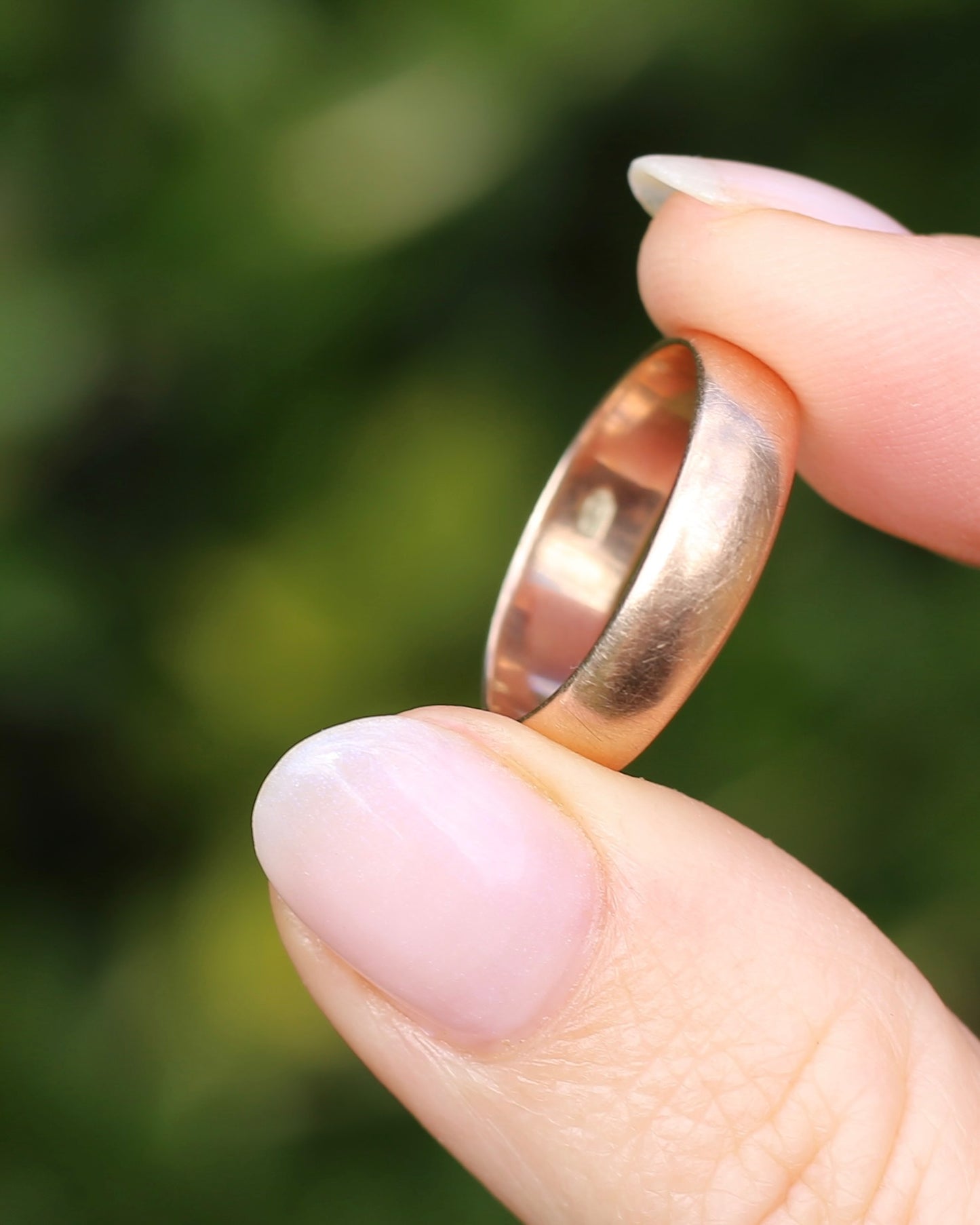 Vintage Rosey Gold Half Round Chunky Wedder, 9ct Old Rosey Gold, size 9 or R1/2 (fits more like a Q1/2-R due to width)