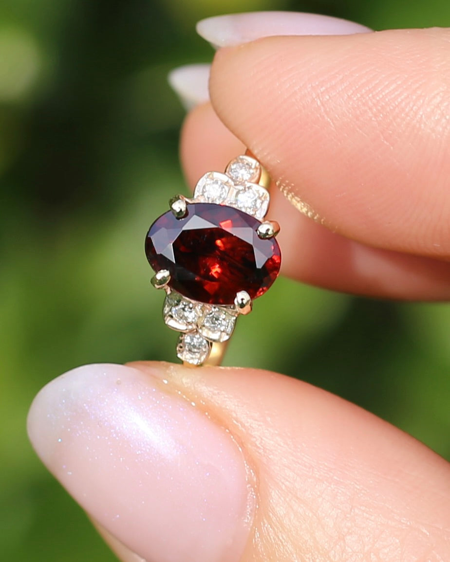 2.45ct Deep Red Whisky Zircon and Diamond RIng, 9ct Yellow Gold, size L or 5.75, 2.33g