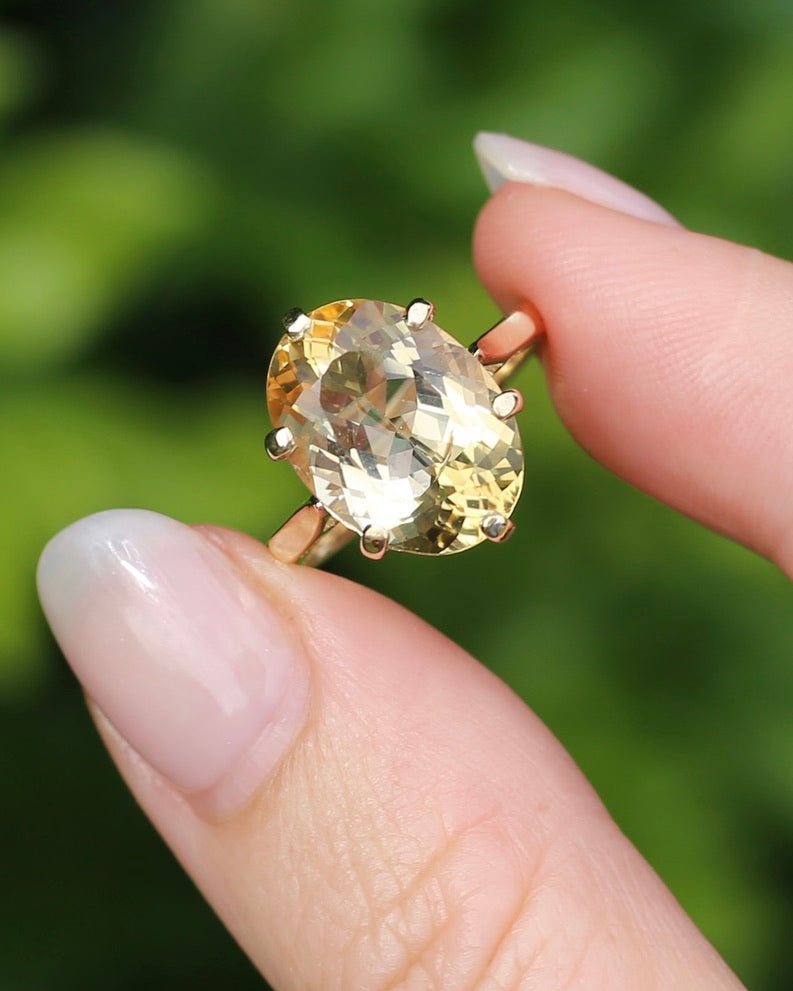 7.1ct Heliodor (Golden Beryl) in Vintage 1978 London Made Ring, 9ct Yellow Gold, size P or 7.75, 4.41g with valuation