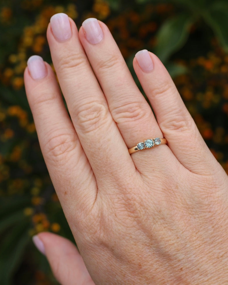 Natural Turquoise-Meets-Sage-Green Parti Trilogy, Claw Set 9ct Yellow Gold, size O1/2 or just over 7.25, 2.16g