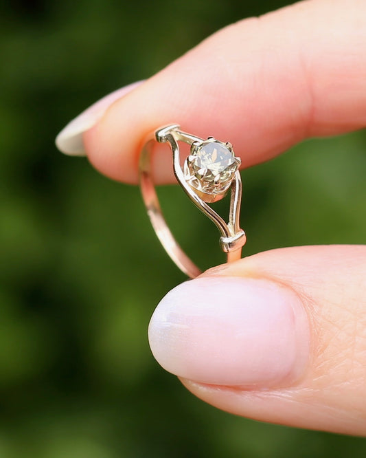 East African Green Zircon, Vintage 8 Claw Setting, Old Rosey Gold, size M1/2 or 6.5