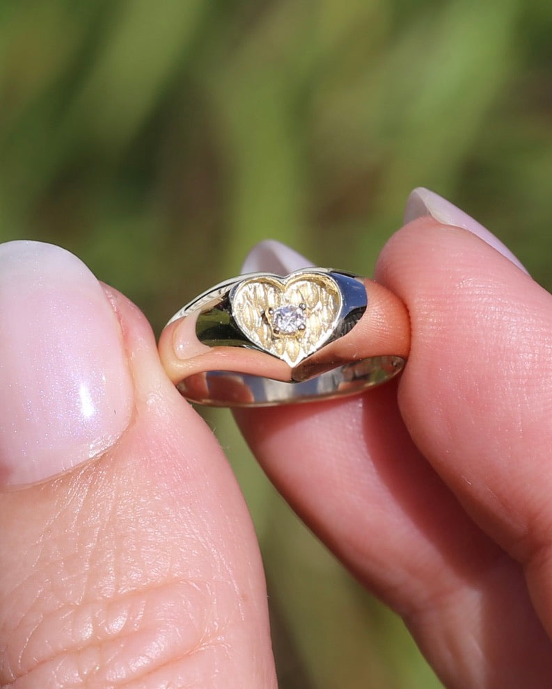 ON HOLD 1979 London Made Old Cut Diamond Heart Signet Ring, 9ct Yellow Gold, size J1/2 or 5, 2.48g