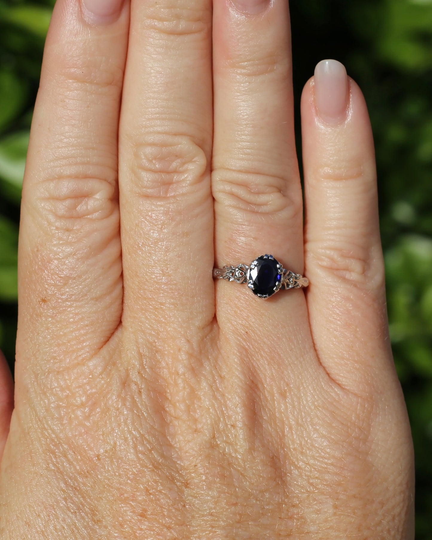 1.3ct Natural Blue Australian Sapphire, in a Vintage Double Claw Set 9ct White Gold Filigree Ring, size P or 7.75, 2.45g