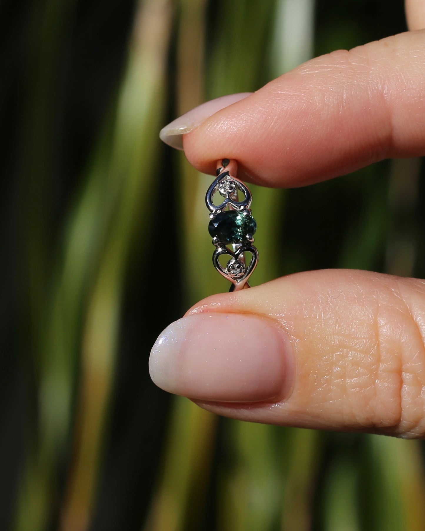 0.7ct Natural Green Parti Sapphire with tiny Diamond Set Heart Shoulders, 9ct White Gold, size K or 5.25, 1.27g
