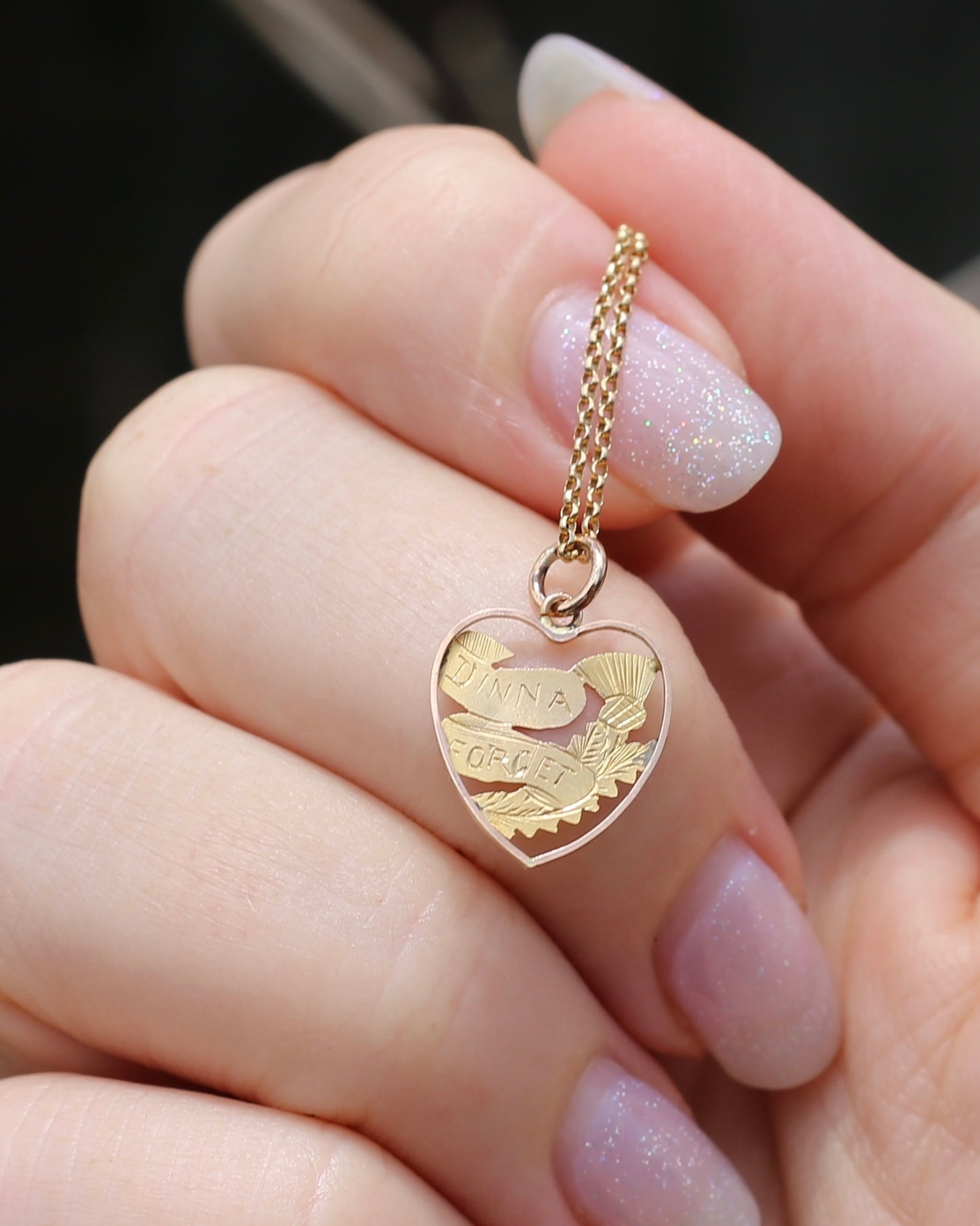 Vintique Scottish "Dinna Forget" Thistle Heart Shaped Pendant, 0.41g