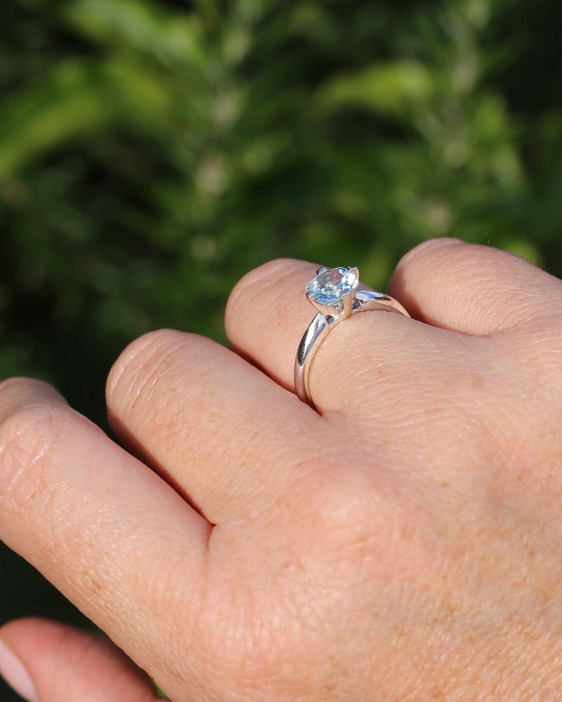 1ct Natural Aquamarine Cushion Cut Ring, Silver, size M1/2 or 6.5, 2.63g