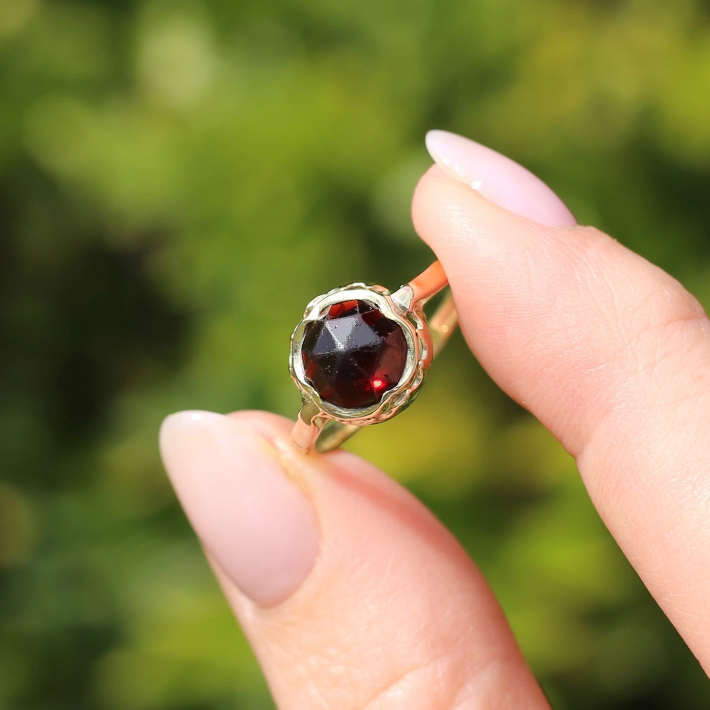 1931 Dutch Rose Cut Garnet, 583 Yellow & Rosey Gold, size 8 or nearly Q