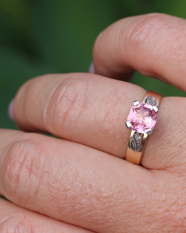 1.62ct Natural Pink Tourmaline in 1970s Mixed Metal Setting with Diamond Side Stones, size P or 7.5, 4.34g