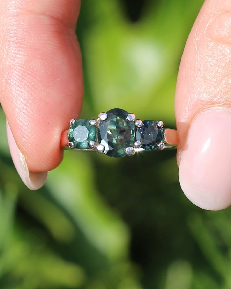 2.38ct Australian Sapphire Trilogy, Sterling Silver, size N1/2 or 7, 3.6g