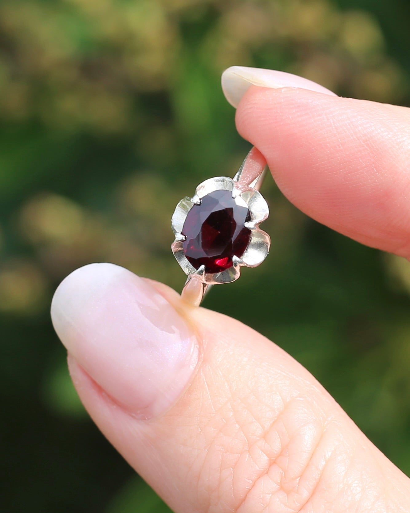 On HOLD Vintique Rhodolite Garnet Belcher Ring, Sterling Silver, size O1/2 or 7.5, 2.44g