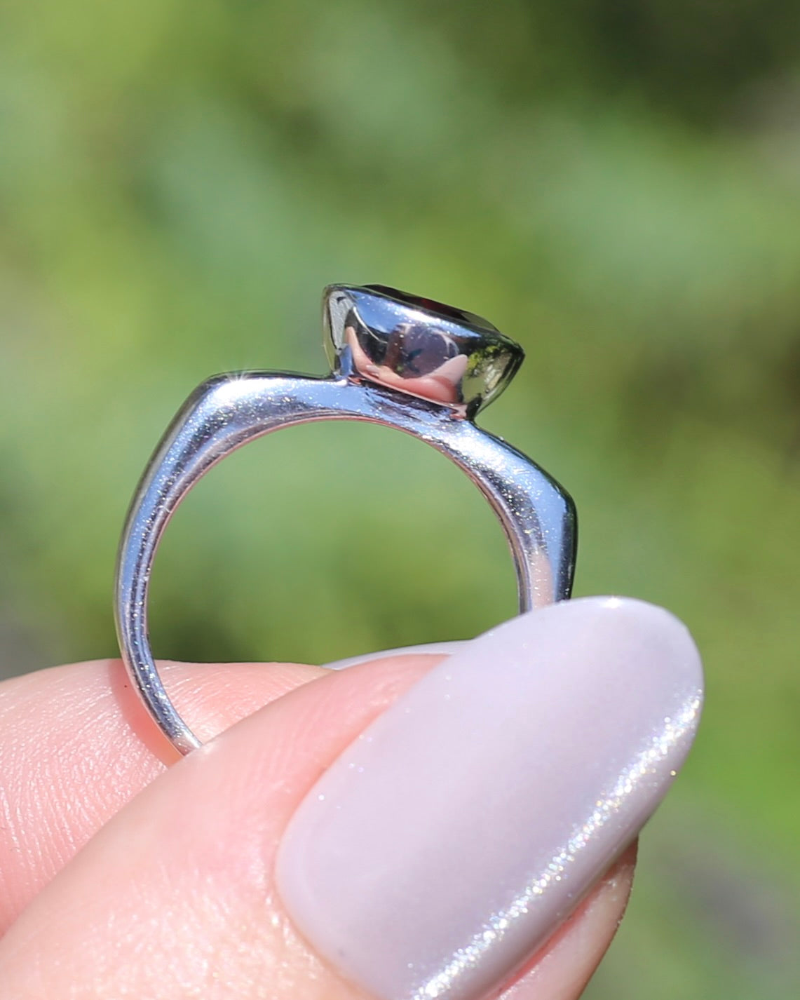 9mm Round Garnet in Bezel Set Silver Ring, Sterling Silver, size 7 or just over N1/2, 4.16g