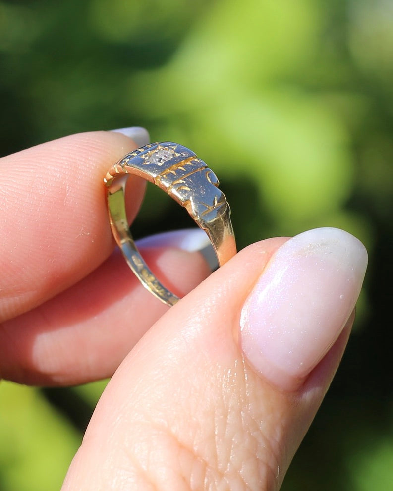 Antique 1898 Old Cut Diamond Star Set Carved Ring, 18ct Yellow Gold, size M1/2 or just under 6.5, 2.74g