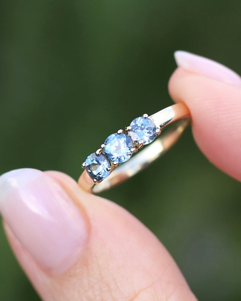 1.5ct Pale Cornflower Blue Parti Trilogy, Claw Set 9ct Yellow Gold, size Q or 8.25, 2.17g