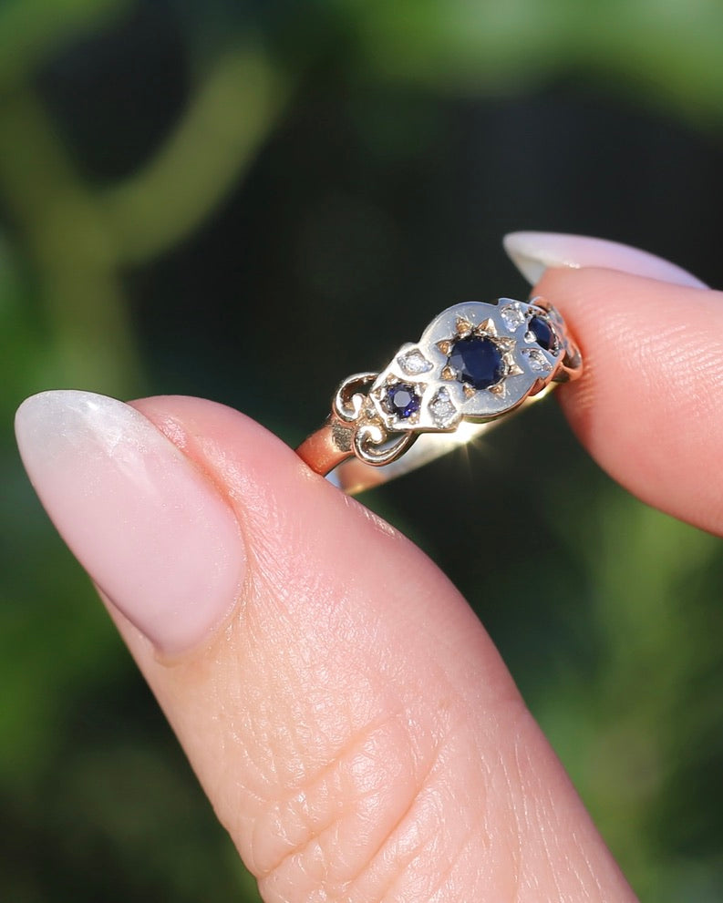 Star Set Dark Sapphire and Diamond Ring, 9ct Yellow Gold, size O1/2 or 7.5, 1.99g