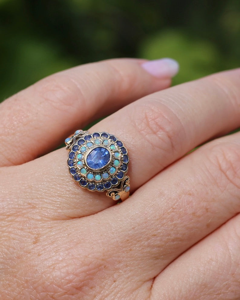 Natural Sapphire and Opal Cluster Ring, 9ct Yellow Gold, size P or 7.5, 4.04g