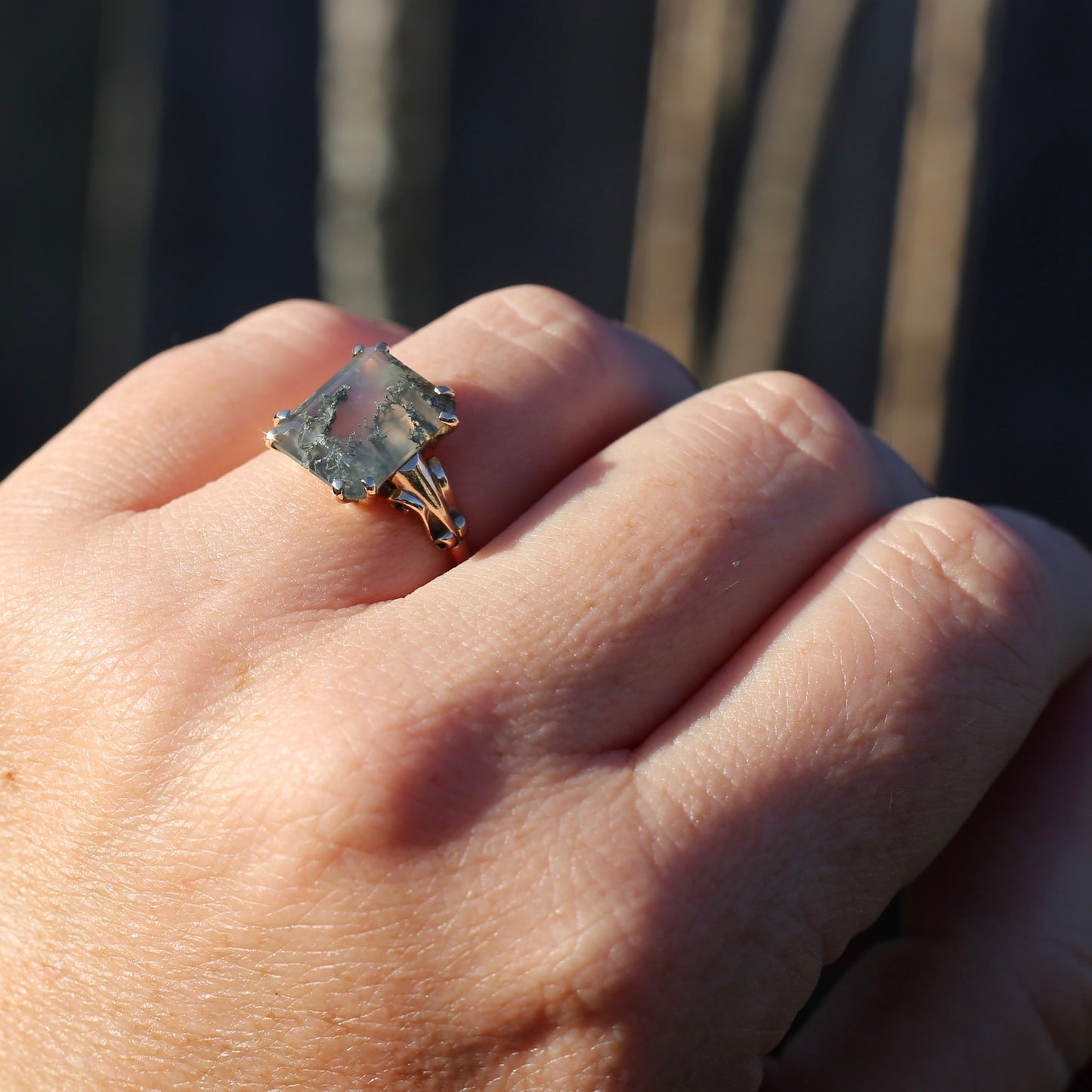 4.95ct Emerald Cut Moss Agate Ring with Fabulous Double Claws, 9ct Older Rosey Gold, size N1/2 or 6.75