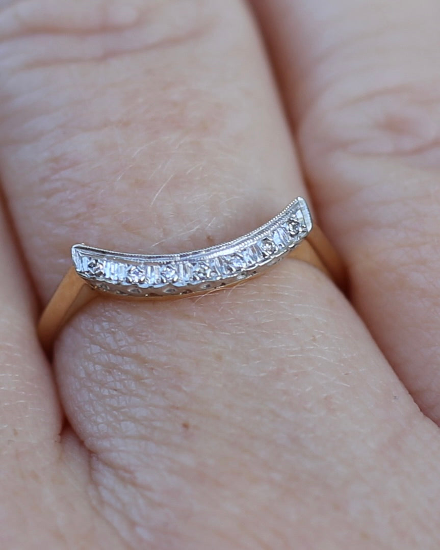 Vintique 7 Stone Single Cut Diamond & Milgrain Curved Stacker Ring, 14ct Yellow and White Gold, size P or just over 7.5, 1.49g